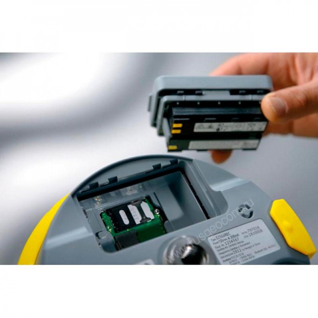 GNSS приемник GeoMax Zenith15 Rover (GSM-UHF) xPad Ultimate GO GNSS приемник GeoMax Zenith15 Rover (GSM-UHF) xPad Ultimate GO