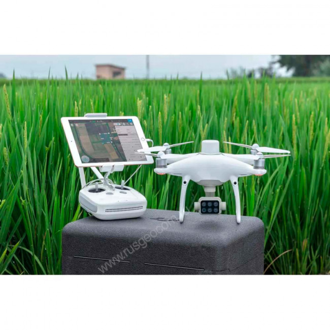 Квадрокоптер DJI Phantom 4 Multispectral + Мобильная станция D-RTK 2 High Precision GNSS Квадрокоптер DJI Phantom 4 Multispectral + Мобильная станция D-RTK 2 High Precision GNSS